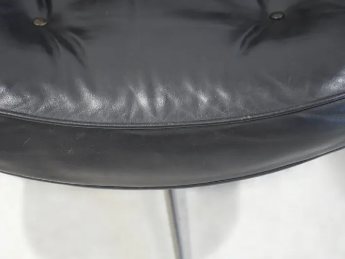 Pamono Set of Executive Chairs in Black Leather by Charles and Ray Eames, 1960s Hot