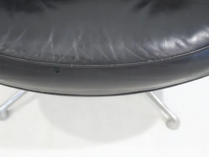 Pamono Set of Executive Chairs in Black Leather by Charles and Ray Eames, 1960s Hot