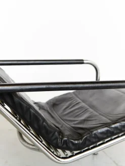 Pamono Set of Genni Chaise Lounge and Ottoman by Gabriele Mucchi for Zanotta, 1970s Online