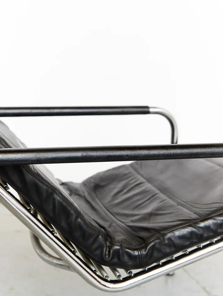 Pamono Set of Genni Chaise Lounge and Ottoman by Gabriele Mucchi for Zanotta, 1970s Online