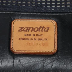 Pamono Set of Italian Onda Lounge Chairs by Zanotta, 1980s Outlet