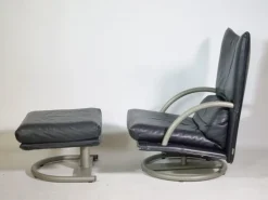 Pamono Set of Leather BMP 418 Swivel Chair and Ottoman from Rolf Benz, 1980s Sale