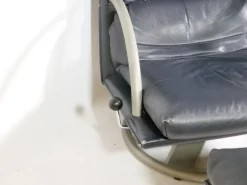 Pamono Set of Leather BMP 418 Swivel Chair and Ottoman from Rolf Benz, 1980s Sale