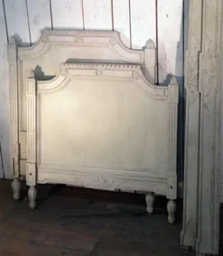 Pamono Set of Louis the XVI Style Painted Bed Frame Clearance
