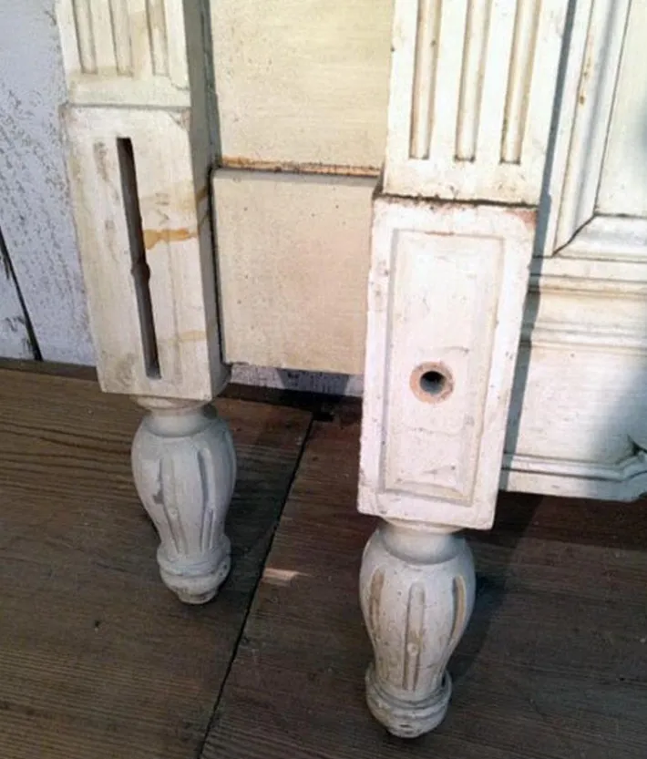 Pamono Set of Louis the XVI Style Painted Bed Frame Clearance