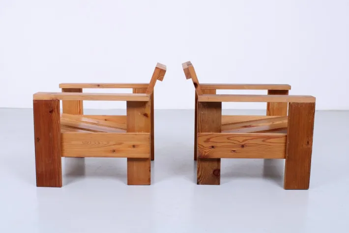 Pamono Set of Pine Crate Wood Children's Chairs in the style of Gerrit Rietveld, 1980s Outlet