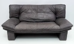 Pamono Set of Postmodern Sofa in Italian Leather by Nicoletti Salotti, 1980s Online