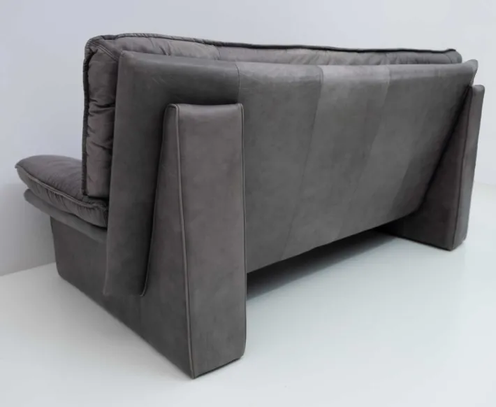 Pamono Set of Postmodern Sofa in Italian Leather by Nicoletti Salotti, 1980s Online