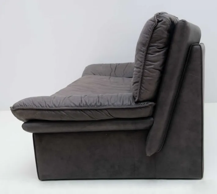 Pamono Set of Postmodern Sofa in Italian Leather by Nicoletti Salotti, 1980s Online