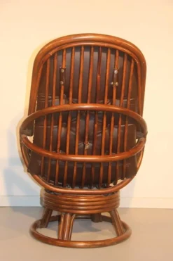 Pamono Set of Rattan & Leather Swivel Lounge Chairs, 1960s New