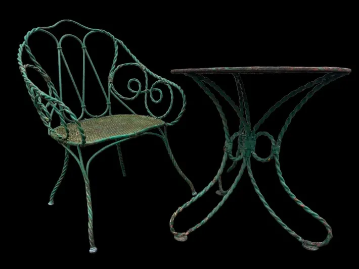 Pamono Set of Twisted Iron Garden Chair and Table, 1900s Hot