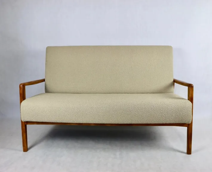 Pamono Set of Vintage Beige Boucle Sofa and Armchair, 1970s Outlet