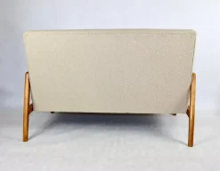 Pamono Set of Vintage Beige Boucle Sofa and Armchair, 1970s Outlet