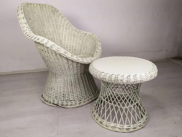 Pamono Set of Vintage White Rattan Armchair and Table Sale