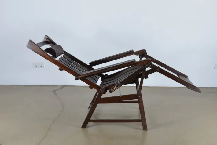 Pamono Siesta Medizinal Lounge Chair by the Luckhardt brothers for Thonet, 1938 Sale
