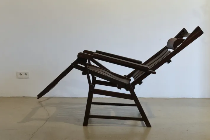 Pamono Siesta Medizinal Lounge Chair by the Luckhardt brothers for Thonet, 1938 Sale