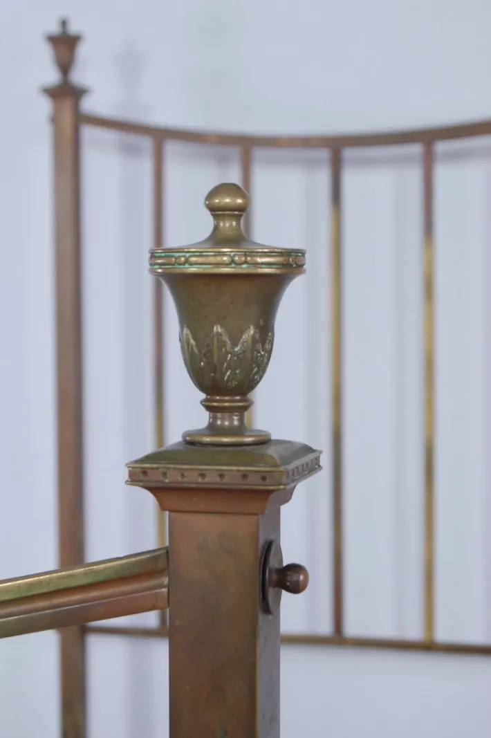 Pamono Single Bed in Brass, Late 1800s or Early 1900s Outlet