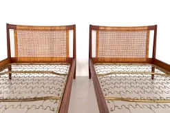 Pamono Single Beds by Børge Mogensen for Søborg Møbelfabrik, Denmark, 1950s, Set of 2 Online
