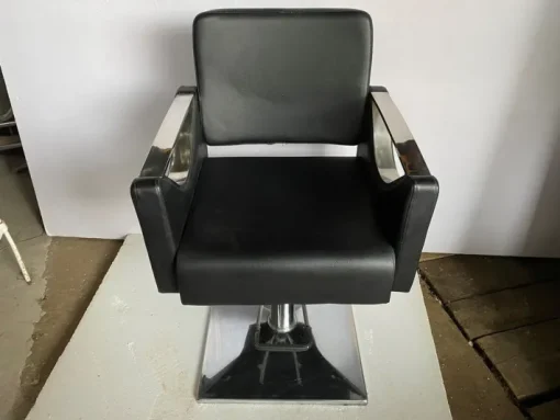 Pamono Skai Hairdresser Chair with Chromed Metal Armrests and Black Skai Leather, 2010s Hot