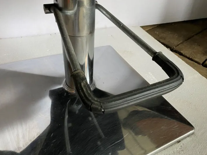 Pamono Skai Hairdresser Chair with Chromed Metal Armrests and Black Skai Leather, 2010s Hot