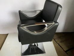 Pamono Skai Hairdresser Chair with Chromed Metal Armrests and Black Skai Leather, 2010s Hot