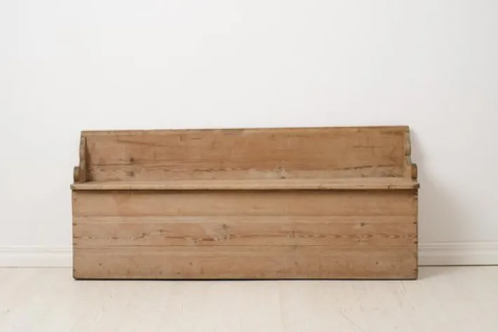 Pamono Small Antique Swedish Folk Art Bench with Natural Patina Online