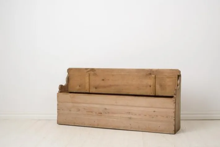 Pamono Small Antique Swedish Folk Art Bench with Natural Patina Online