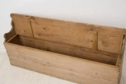 Pamono Small Antique Swedish Folk Art Bench with Natural Patina Online