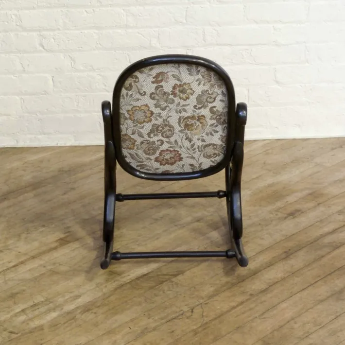 Pamono Small Bentwood Rocking Chair, 1920s Outlet