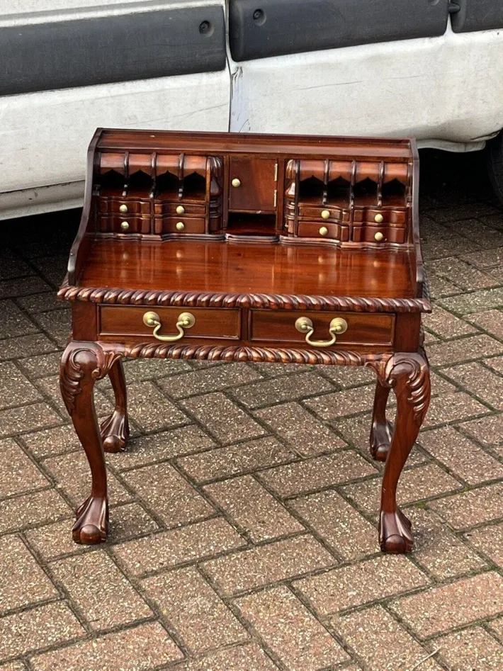 Pamono Small Desk with Secret Drawers Outlet