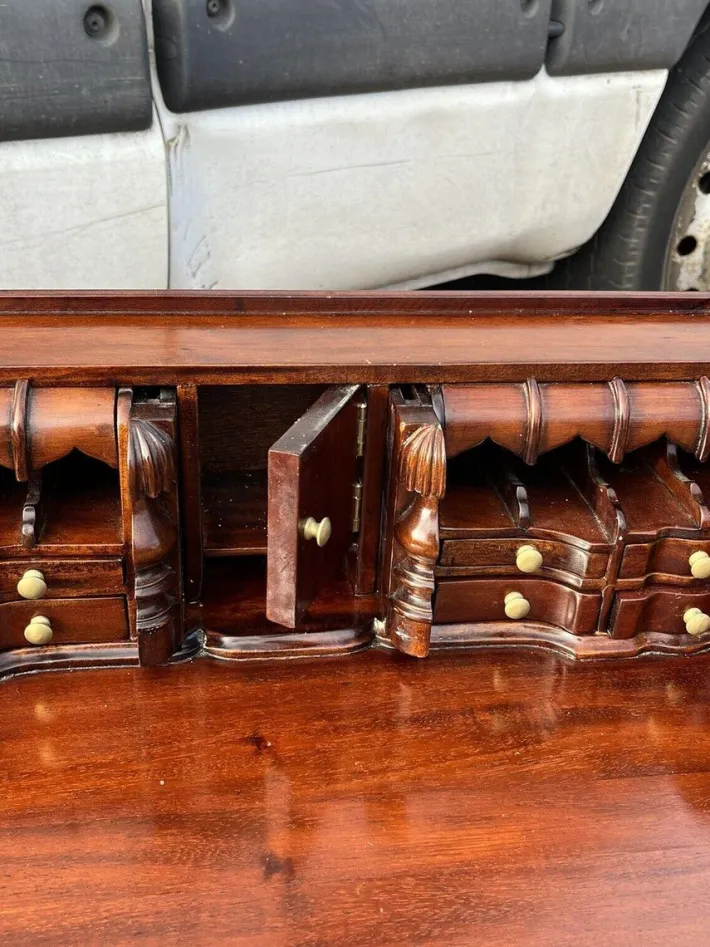 Pamono Small Desk with Secret Drawers Outlet