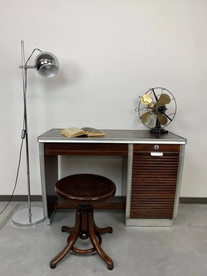 Pamono Small Functionalist Desk, 1930s Outlet