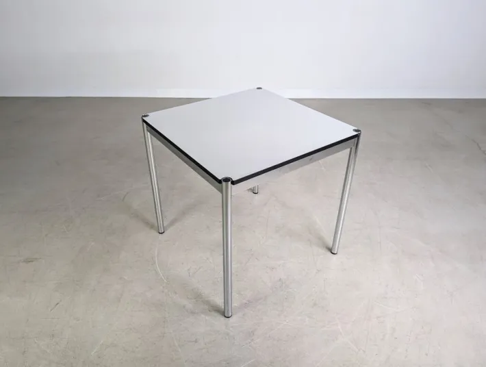 Pamono Small Square White Desk from USM Haller Online