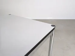 Pamono Small Square White Desk from USM Haller Online