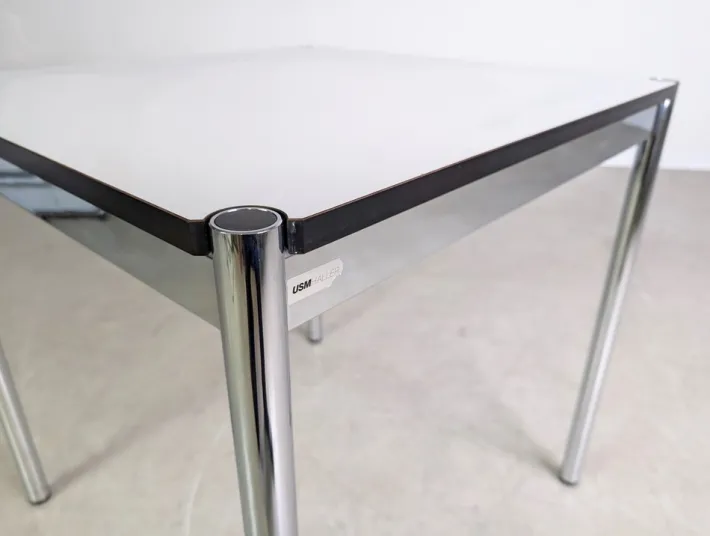 Pamono Small Square White Desk from USM Haller Online
