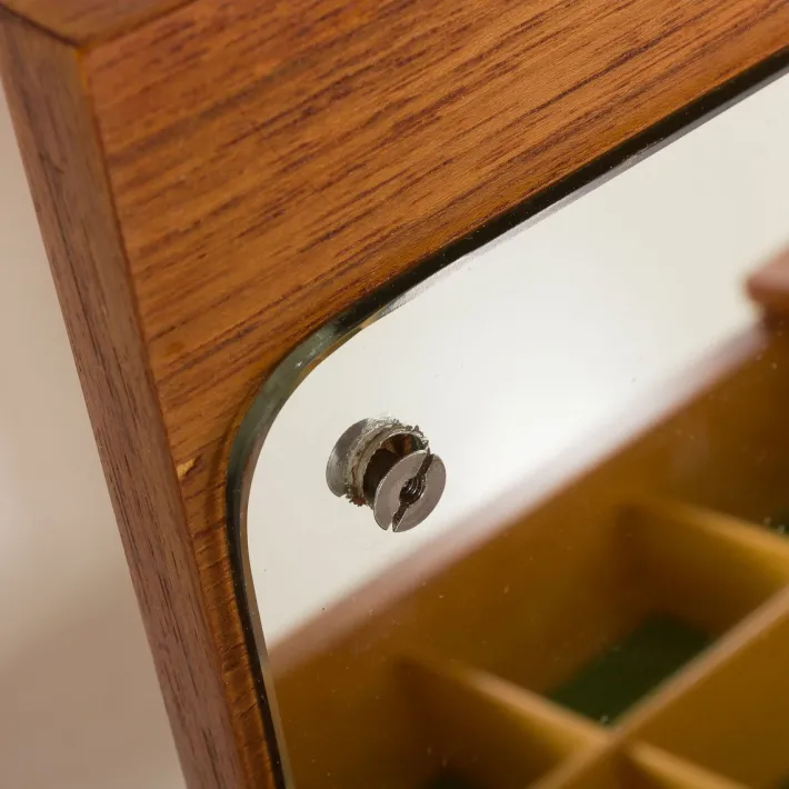 Pamono Small Vintage Desk with Hidden Vanity from Olholm Mobler, 1960s Hot