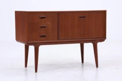 Pamono Small Vintage Teak Sideboard by Omann Jun, 1960s Online