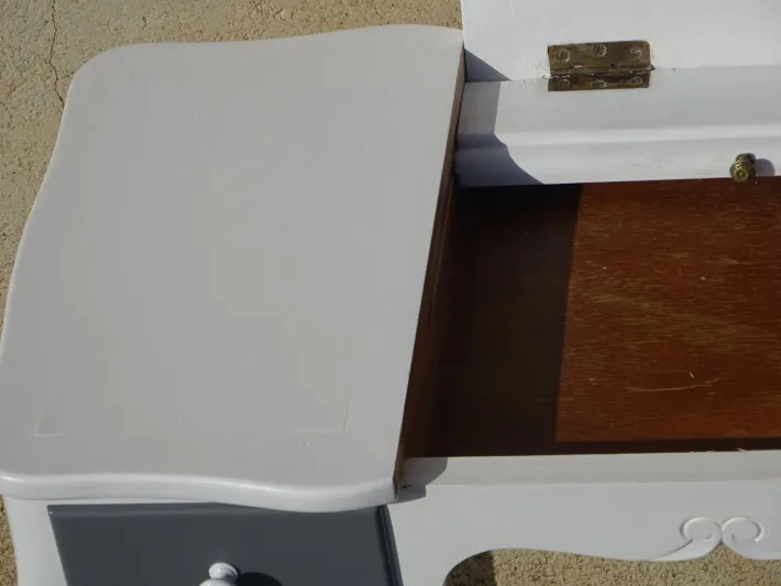 Pamono Small White and Gray Dressing Table Best