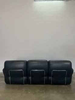 Pamono Sofa and Armchairs in Black Leather by Adriano Piazzesi, 1980s, Set of 3 Online