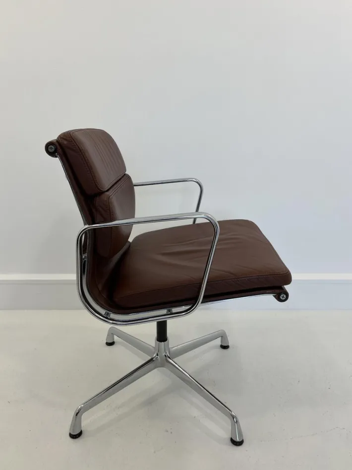 Pamono Soft Pad Chair by Charles and Ray Eames for Herman Miller, 1970s Clearance