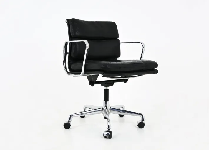 Pamono Soft Pad Chair in Black Leather by Charles & Ray Eames for Vitra, 1970s New