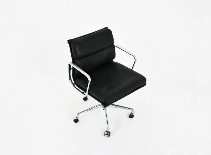 Pamono Soft Pad Chair in Black Leather by Charles & Ray Eames for Vitra, 1970s New