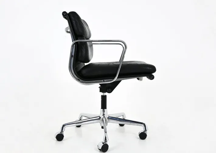 Pamono Soft Pad Chair in Black Leather by Charles & Ray Eames for Vitra, 1970s New