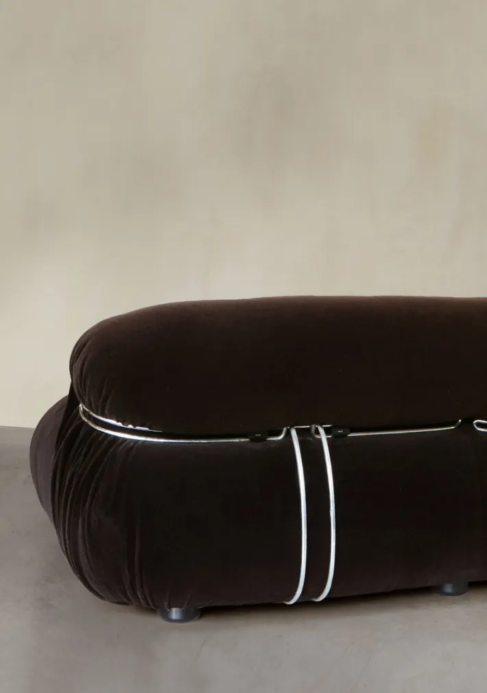 Pamono Soriana Sofa, Armchairs and Ottoman by Afra E Tobia Scarpa for Cassina, 1970s, Set of 4 Outlet