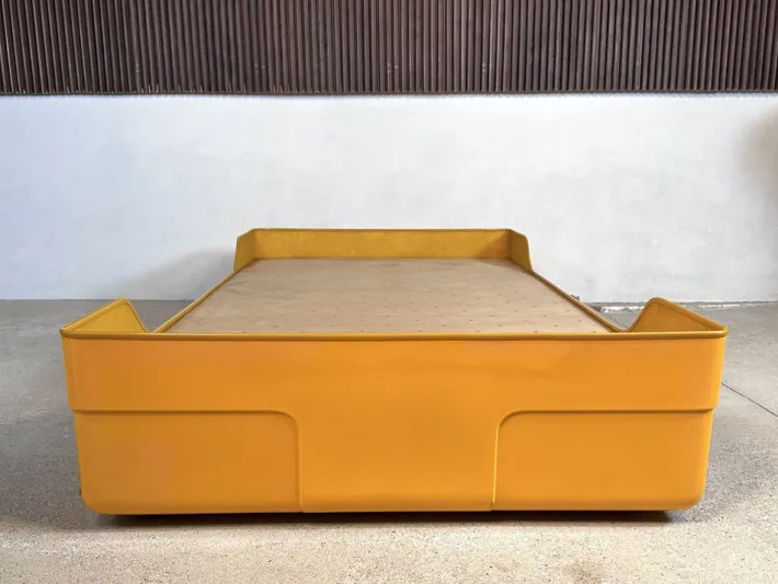 Pamono Space Age Daybed by Marc Berthier for Roche Bobois, 1960s Outlet