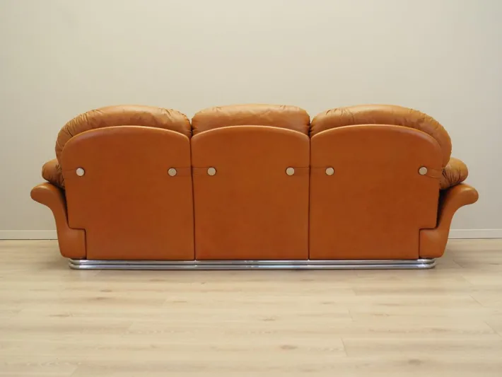 Pamono Space Age Orange Leather Sofa, Italy, 1960s Best