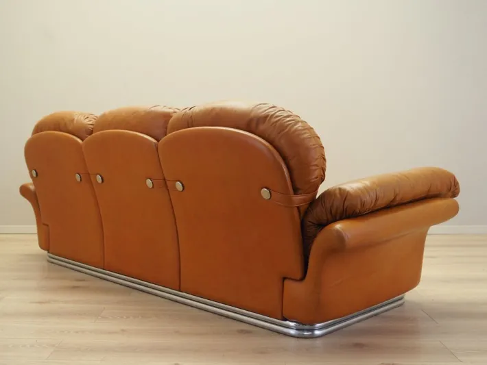 Pamono Space Age Orange Leather Sofa, Italy, 1960s Best
