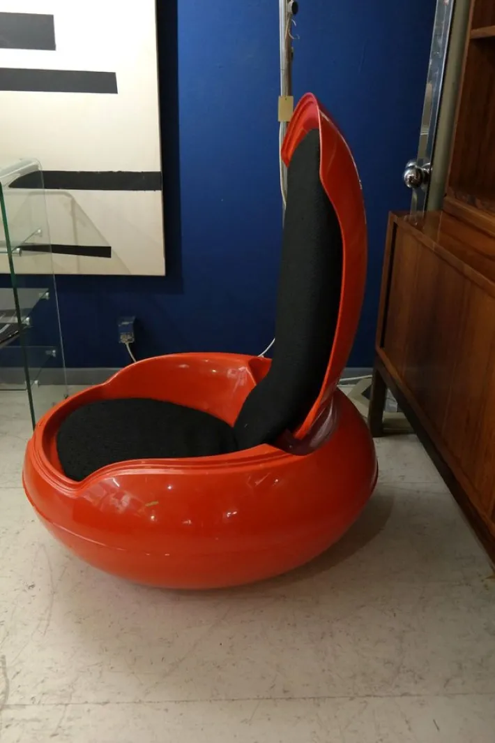 Pamono Spage Age Red Garden Egg Chair by Peter Ghychy, 1960s New