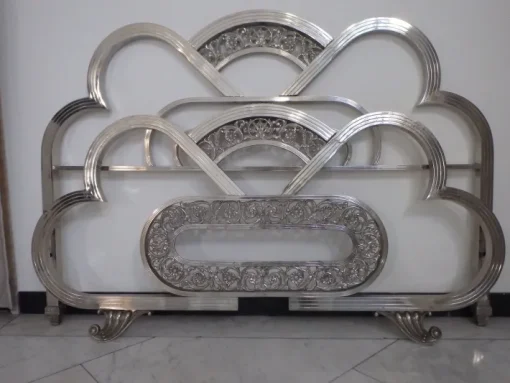 Pamono Spanish Art Deco Nickel Double Bed with Decorative Floral Elements, 1930, Set of 2 Hot