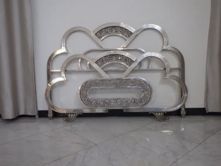 Pamono Spanish Art Deco Nickel Double Bed with Decorative Floral Elements, 1930, Set of 2 Hot